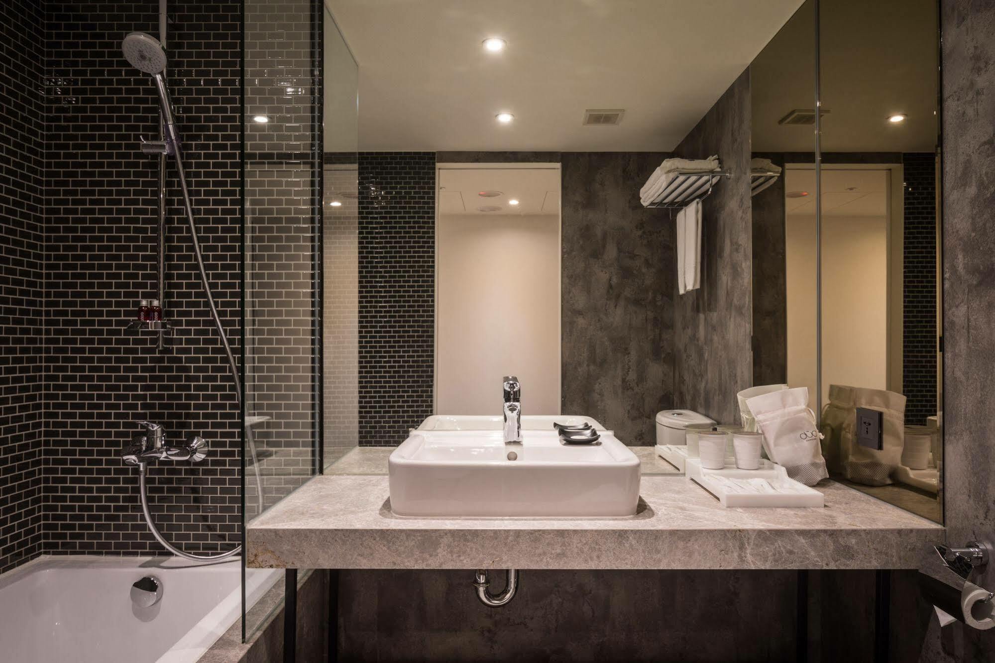 Goldinn Hotel Тайпей Екстериор снимка
